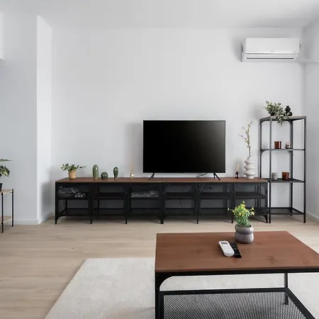 Chez Nous - With Parking 1108 Apartment Bucharest