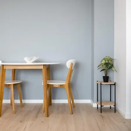 Chez Nous - With Parking 1108 *